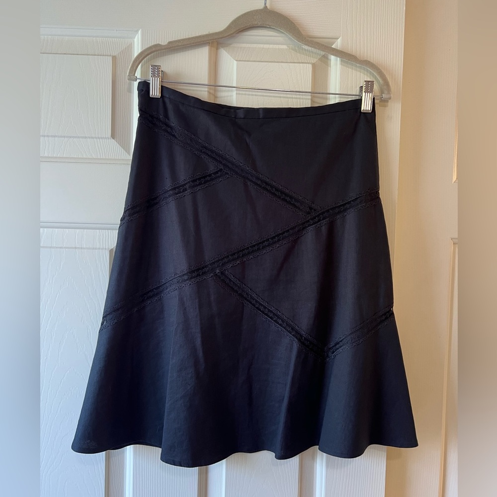 BCBG MAXAZRIA black linen and lace skirt Size 4 - Picture 2 of 3